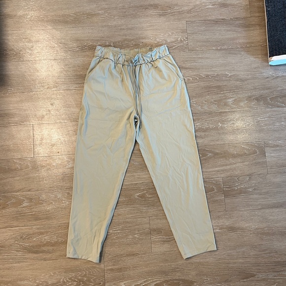 Lululemon “Safari” Pants - Picture 3 of 3